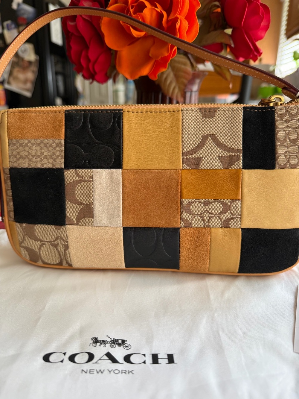 Coach Plaza 25 With Patchwork - Picture 2 of 12